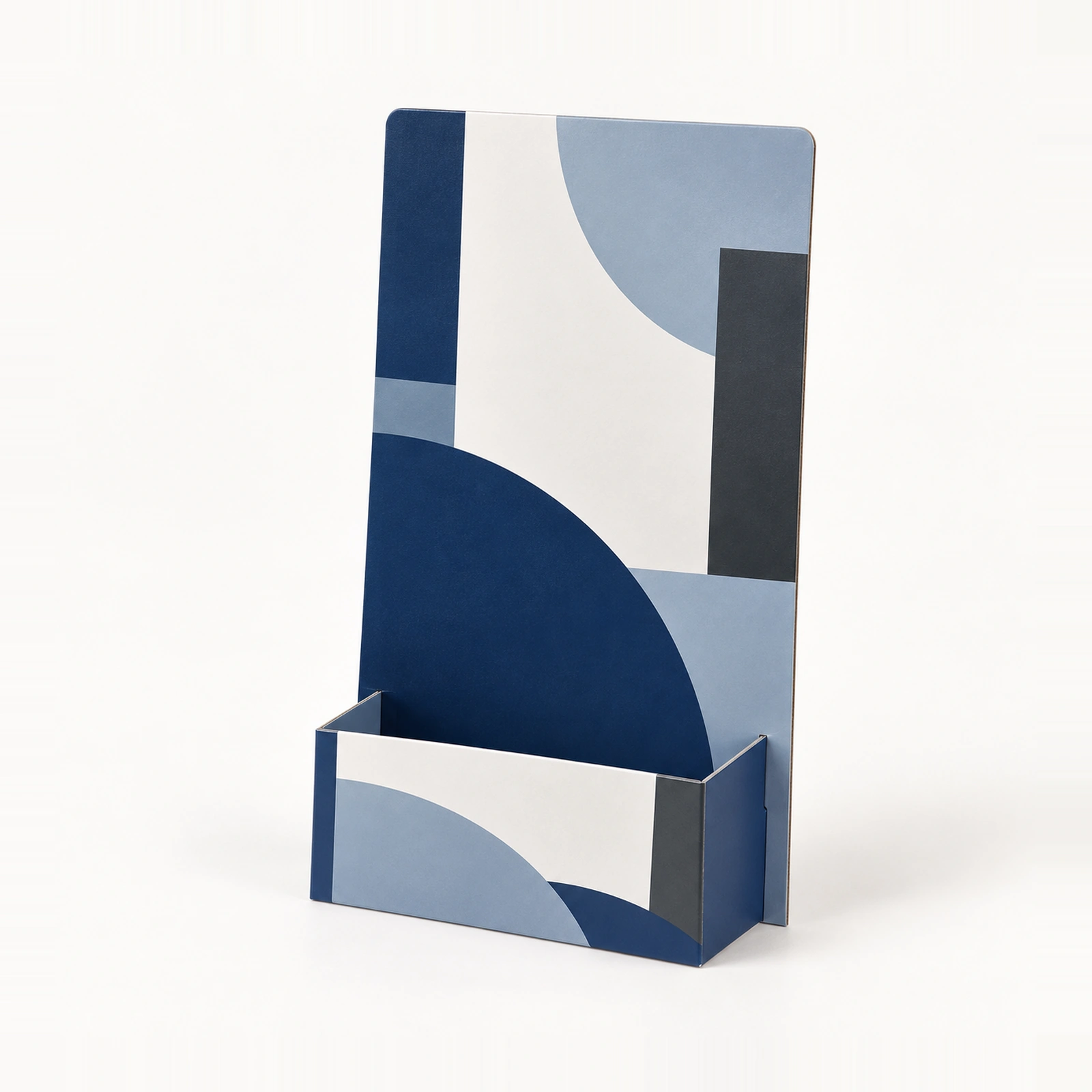 Exemple : porte-flyers à une poche, fronton 16 × 24,5 cm. Autres formats au choix.